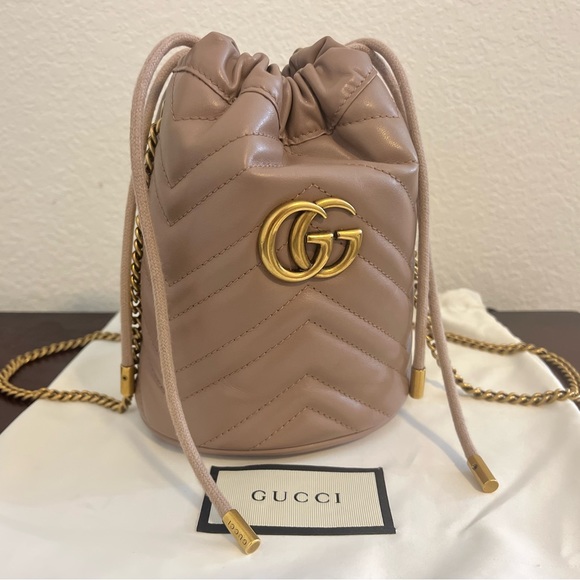 Gucci - Picture 1 of 10